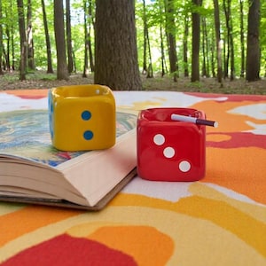 Handcrafted Ceramic Dice Ashtray – Unique Smokers Accessory. Barware & Novelty Decor | Gift for Him and for Collectors (Man Cave)