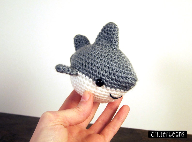 Chum the Shark PDF Crochet Amigurumi Pattern image 2