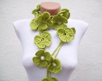 Clover Crochet Scarf, Shamrock Necklace, Lariat Scarves, Green Flower Jewelry, Crocheted Woman Accessories, Winter, mothers day gift