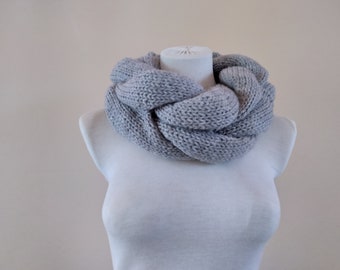 Braided Chunky Cable Scarf, Gray Knit loop Neck Warmer, Braided Knitting Collar, Knitted Circular Cowl, Unisex scarf, Women Winter fashion