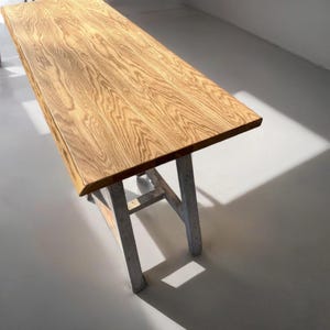 Nussbaum Tischplatte, Schreibtischplatte, Schreibtischplatte Nussbaum, Holztischplatte, Stehpult, Live Edge Tischplatte, Esstisch,Beistelltisch,Beistelltisch