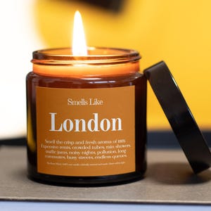 Smells like London Candle, Funny London Gift, Gift for British Friend, Funny London, Funny Facts About London London, Eco-Friendly Candle.