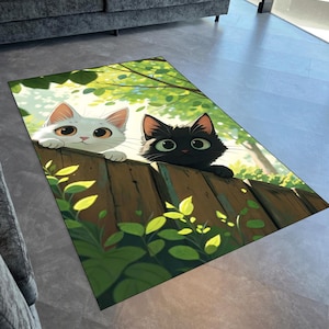 Alfombra con adorables gatos de dibujos animados, alfombra blanca y negra con gatitos, adorable alfombra de animales, alfombra juguetona con dúo de gatos, alfombra con personajes felinos estilo anime.