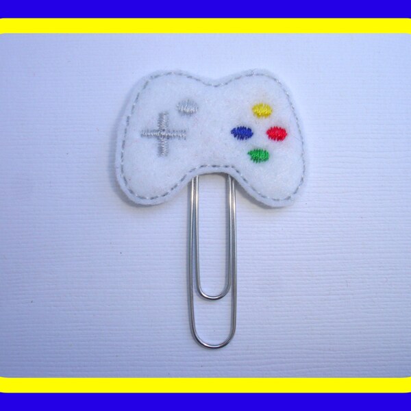 SALE - Felt planner clip organizer calendar bookmark paper clip - Video Game Controller - white felt day planner accessories gamer geek nerd