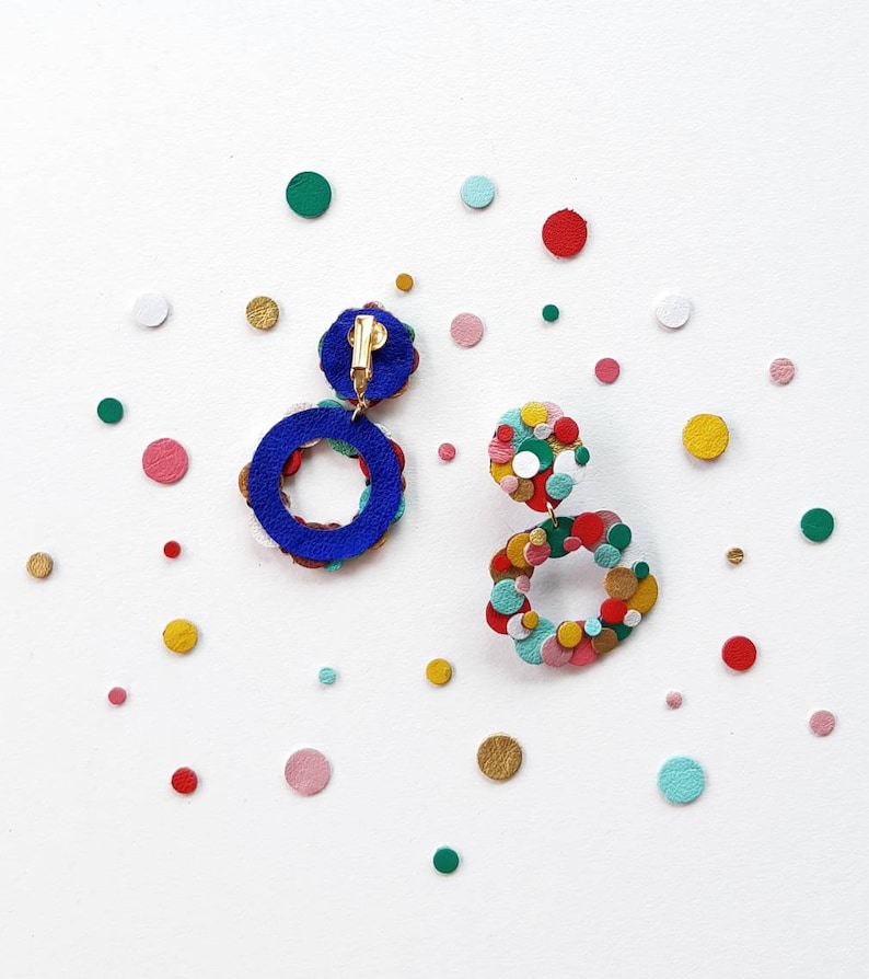 Rainbow Confetti Circle Earrings Clip on / Pierced Ear Options Colourful Reclaimed Leather Statement Earrings zdjęcie 8