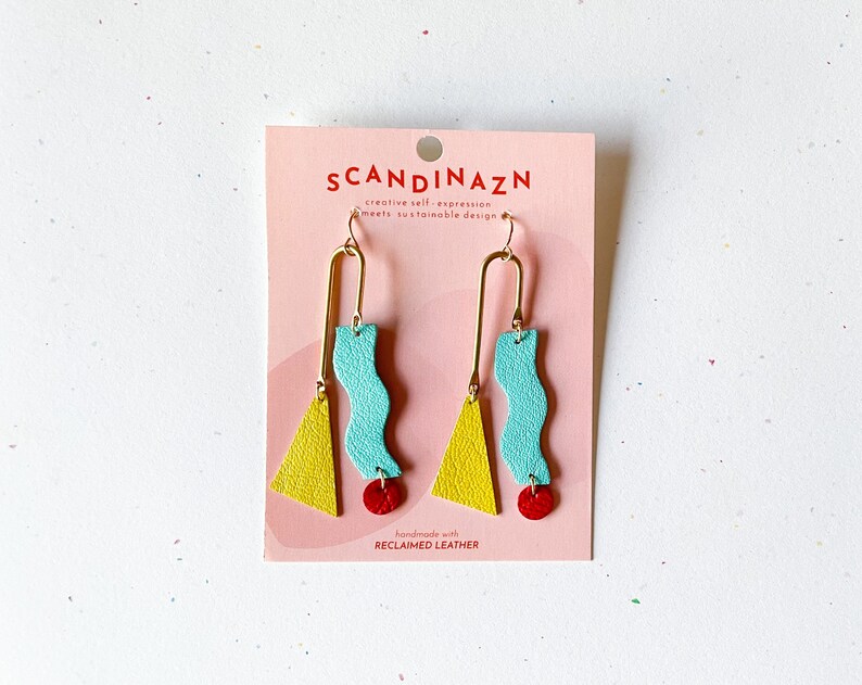 Asymmetrical Squiggle Mobile Earrings Colourful Red & Blue Statement Leather earrings with Geometric Shapes zdjęcie 6