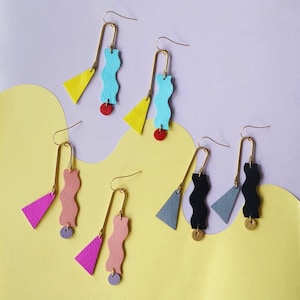 Asymmetrical Squiggle Mobile Earrings Colourful Red & Blue Statement Leather earrings with Geometric Shapes zdjęcie 9