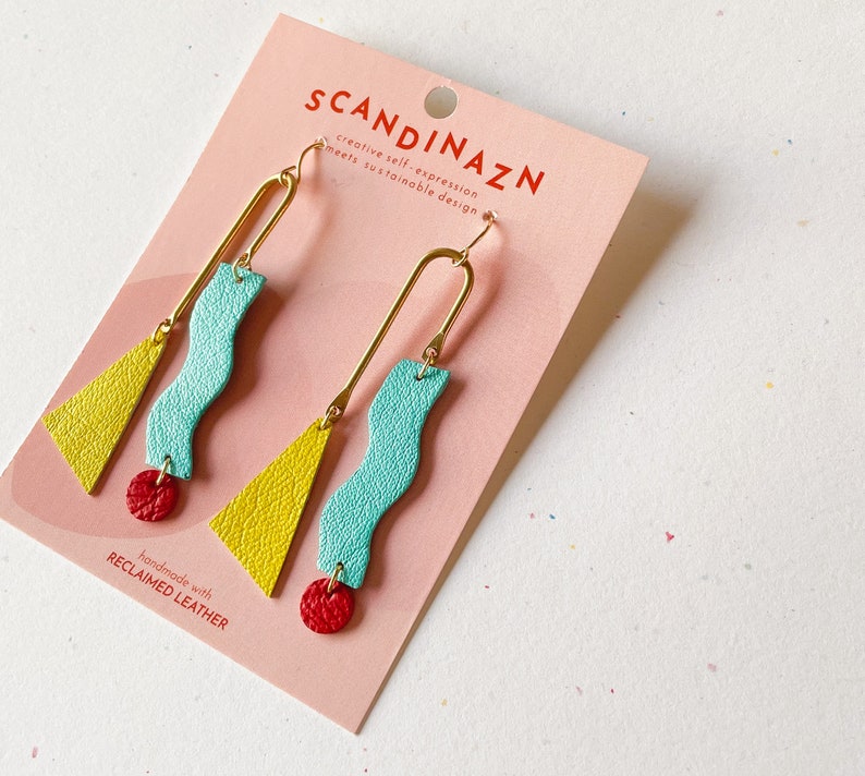 Asymmetrical Squiggle Mobile Earrings Colourful Red & Blue Statement Leather earrings with Geometric Shapes zdjęcie 8