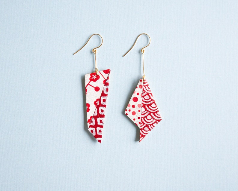 Origami Indigo Asymmetrical Japanese Inspired painted leather earrings // hitaishou 非対称 // hammered gold wire w/ gold filled hooks in Red image 1