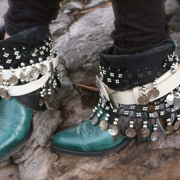 Gypsy Boots : Vintage One of a Kind Green Cowgirl Ankle Boots - size 6