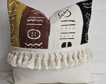 18" x 18" African mudcloth bogolanfini accent throw pillow tassels fringe