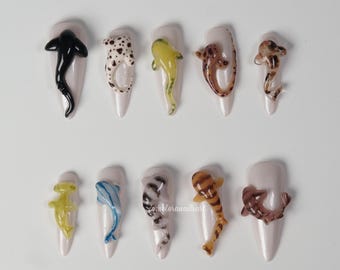 Shark Buddy Press On Nails, 3D Mini Shark Nail Art, Ocean Animal Fake Nails, Clear Glossy Aquarium Nails, Cute Fish Nail Tips VL31