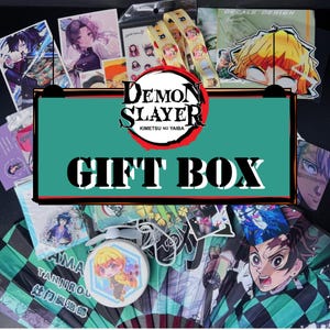 Anime Überraschungsbox – Personalisierte Anime Geschenkbox | Überraschungs-Geburtstag oder Weihnachtsgeschenk für Anime & Spiele Liebhaber | Weeb Geschenk Box, Anime