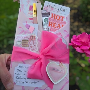 Romance Premium Blind Date with a Book – Wrapped Gift for Her & Book Lovers afbeelding 1