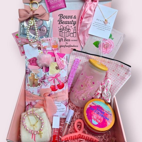 Pink Coquette Bows & Beauty Gift Box – Personalized Luxury Self-Care Spa Set and Blind Date Book | Preppy Teen and Trendy Birthday Gift