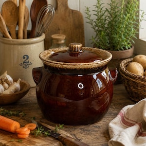 Vintage Hull Pottery | Oven Proof Brown Drip Glaze Bean Pot or Crock w/Lid | USA
