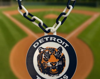 Detroit Tigers Vintage Tiger Necklace – 3D Printed Medallion Chain – Retro Pendant – Old School Detroit Fan Gift – Tiger Head Jewelry