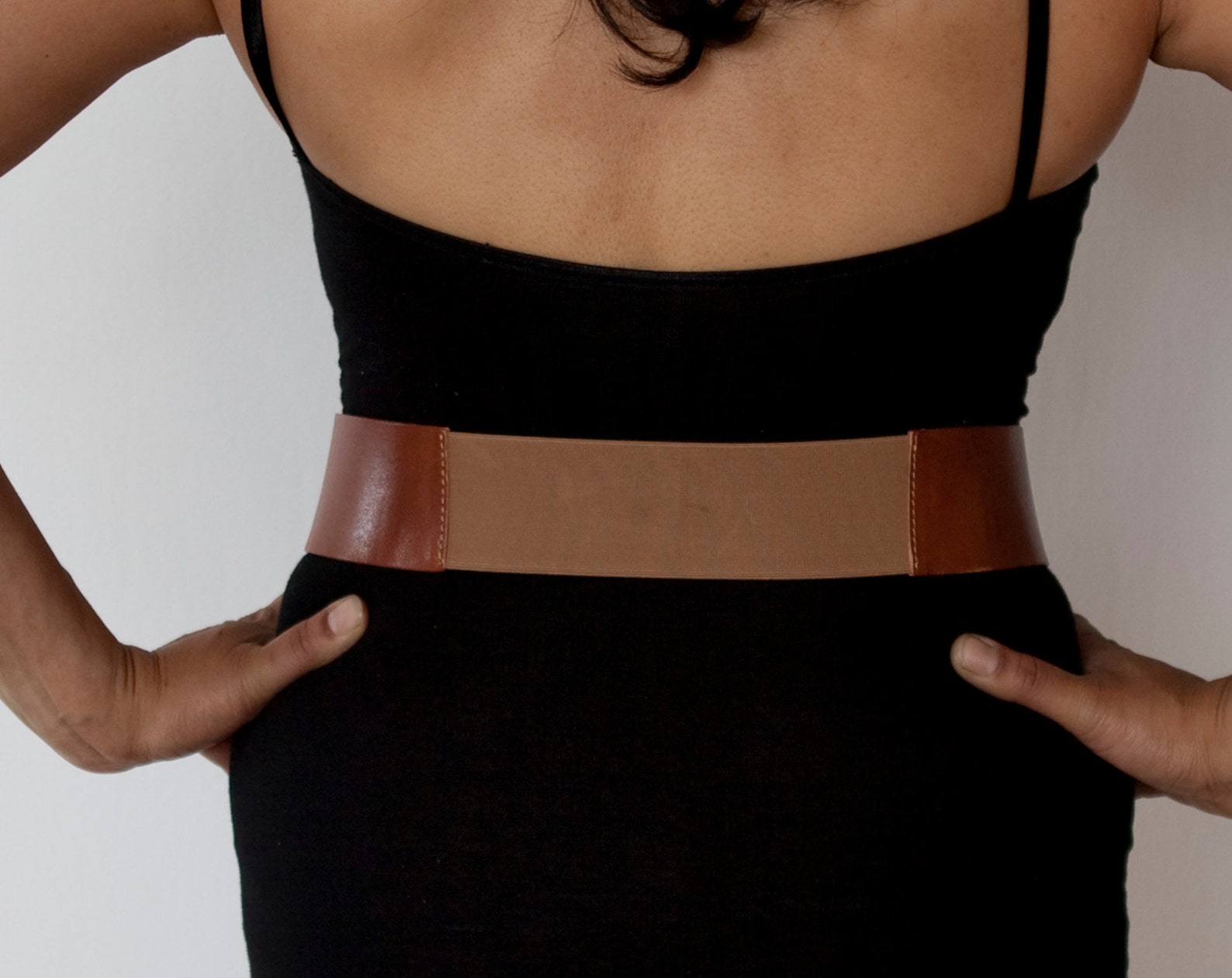 TAN WIDE LEATHER BELT WITH BRASS BUCKLE main image 1