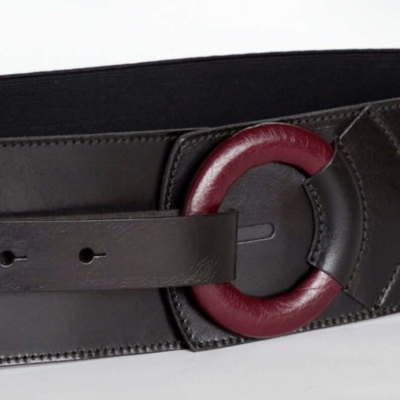 burgundy elastic belt the Gigi Black and marsala red belt