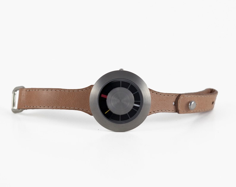 Veg Tan Minimalist Watch Orbital image 2