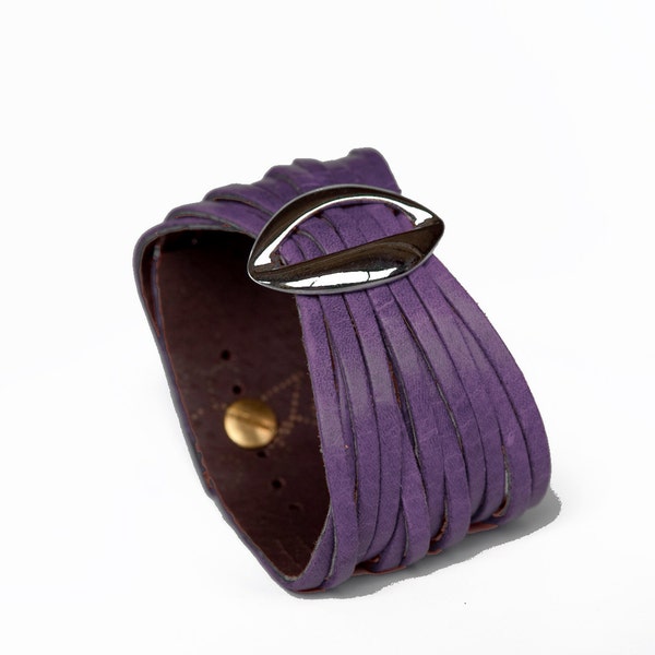 Purple Leather Cuff, Violet Bracelet  - Lips cuff bracelet