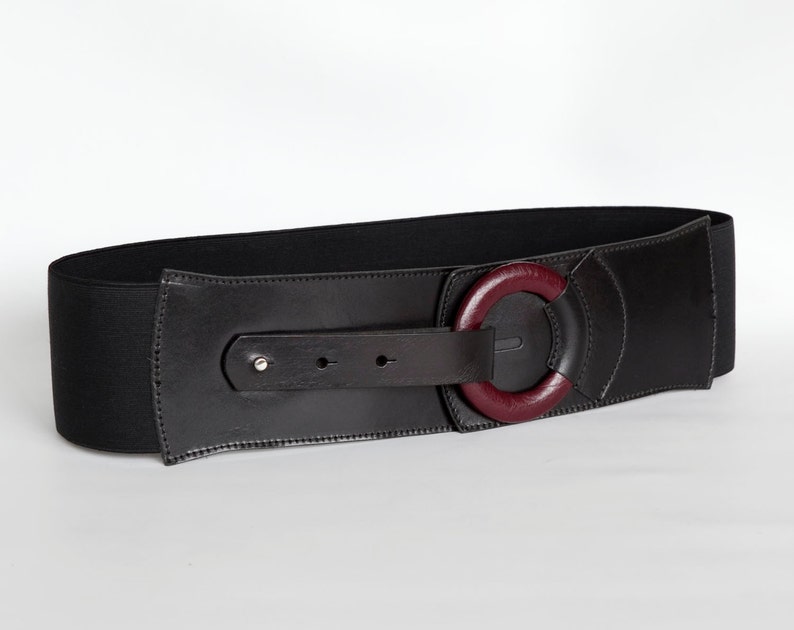 burgundy elastic belt the Gigi Black and marsala red belt