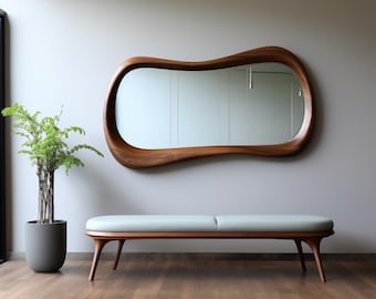 Walnuss unregelmäßiger Spiegel, asymmetrischer Holzspiegel, Walnuss Eingangsbereich, dekorativer Wandspiegel, Mcm Spiegel, Spiegel-Wanddekor