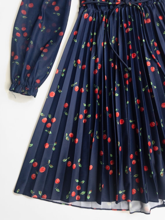 1960s cherry print dress - image 6