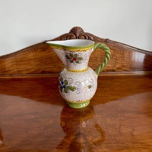 Pichet Deruta vintage - Pichet en céramique italienne peint à la main par Labor Deruta, 21,5 cm