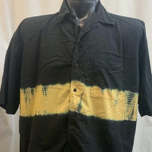 Mens XL Shirt 1990s Tie Dye Button Down Vintage Fizz Brand - Black and Yellow