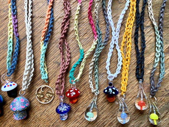 Custom necklace wholesale discount