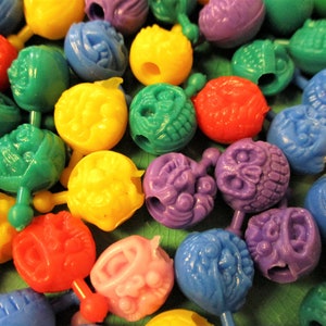 100 Vintage Mad Ball Plastic Beads Pop Together Assorted Colors