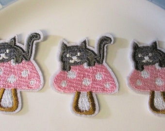 3 Kitty Cat Mushroom Patches -  1 1/4 inch