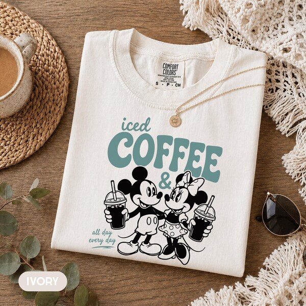 Camiseta de Mickey y Minnie con diseño de café helado, camiseta retro de Disney con temática de café, camiseta para amantes del café, camiseta de manga larga para adultos y jóvenes, camiseta para viajes a Magic Kingdom.