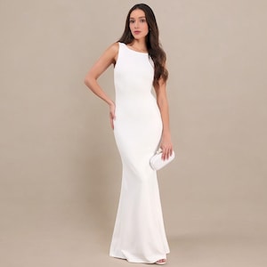 Modern Crepe Mermaid Wedding Dress: Sleek Backless Bridal Gown