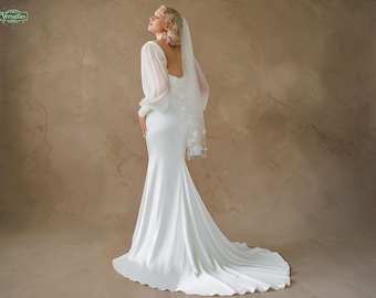 Vestido de novia color marfil, escote cuadrado y mangas abullonadas, vestido de novia minimalista.