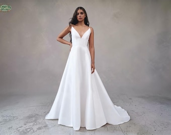 Minimalist A-Line Wedding Dress, Simple and Elegant V-Neck Wedding Dress, Modern Low Back Bridal Gown, Classic Open Back Wedding Dress.