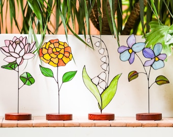 Personalized Birth Month Flower Stained Glass Suncatcher, Floral Garden Decor, Glass Art