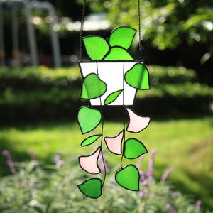 Hanging window stained glass art,Handmade Hanging Plants Garden Decor,Plant suncatcher,Green Leaf Stained Glass Art, Home decor,Gift for Mom