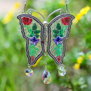 Stained Glass Butterfly Window Hanging, Modern Stained Glass Sun Catcher,Unique Gift for Mom, Garden Decoration, Birthday Gift