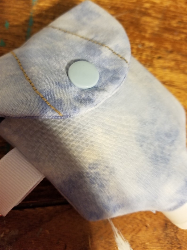 Hand Sanitizer Pouch with Lobster Claw