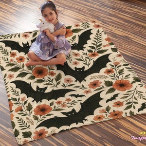 Floral Bat Halloween Blanket, Spooky Season Halloween Throw Blanket, Halloween Decor, Halloween Ghost Blanket for Baby, Spooky Ghost Blanket Bild 2