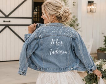 Custom Mrs Pearl Jean Jacket Bride, Personalised Bridal Denim Coat, Hen Party Gift, Bachelorette Bride Jacket, Custom Name Wedding Gift Her
