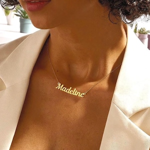 Collar con nombre personalizado – Colgante cursivo personalizado – Gargantilla de acero inoxidable – Regalo para mujeres y hombres