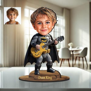 Statuetta in legno 3D personalizzata di un bambino supereroe con la tua foto, regalo unico, fantastico arredo per la casa e l'ufficio, divertente regalo da scrivania, per bambini.