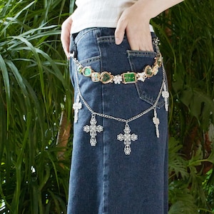 Green Punk Watch Pants Chain, Gothic Waist Chain Belt with Cross Charms, Edgy Y2K Statement Accessory for Jeans, Punk Aesthetic Pants Chain