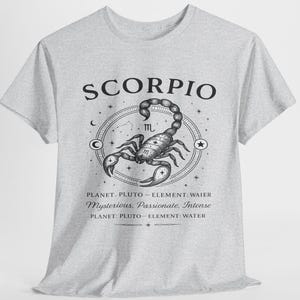 Skorpion Sternzeichen T-Shirt | Astrologie-T-Shirt | Unisex Schwere Baumwolle T-Shirt | Horoskop Geschenk | Astrologie-Liebhaber | Geburtstagsgeschenk | Himmlisches Design