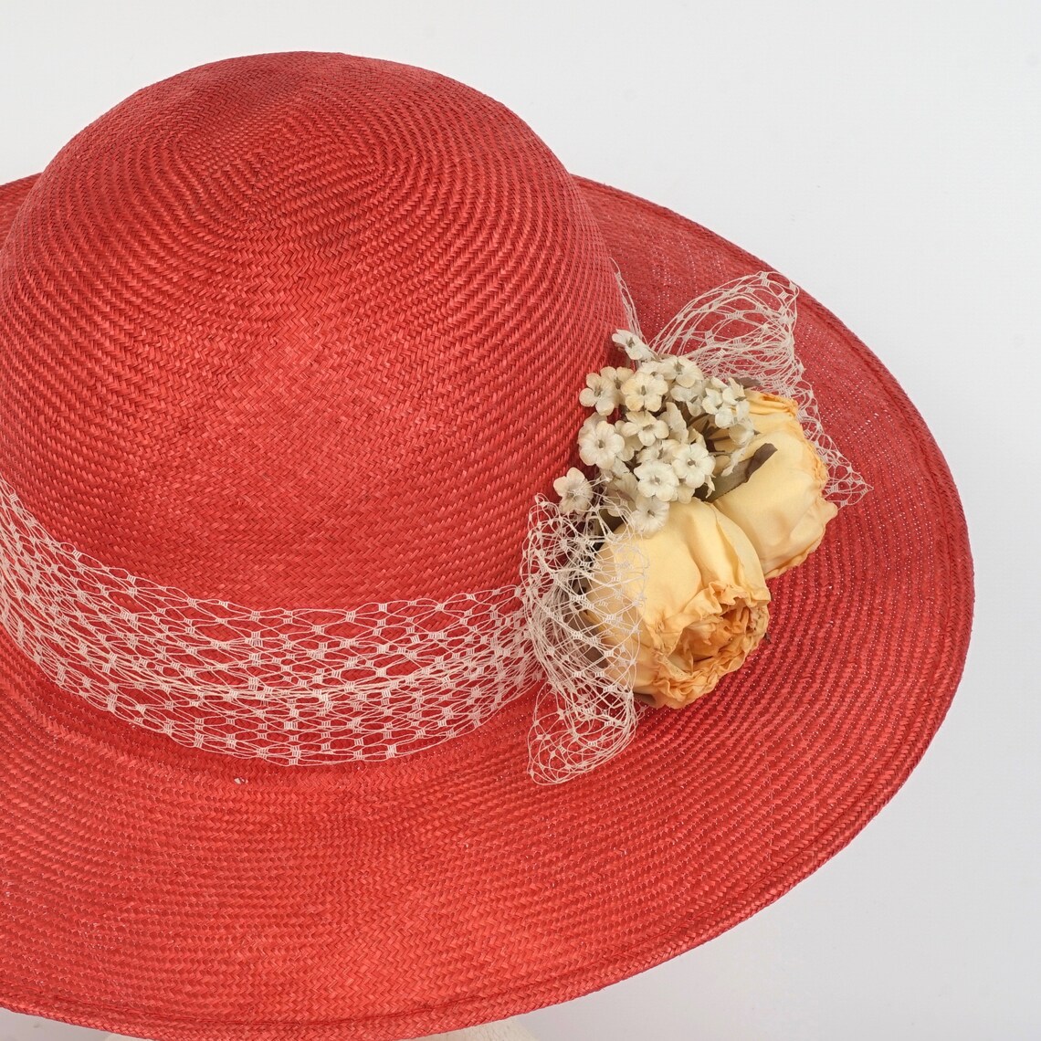 Chapeau de paille rouge à large bord avec fleurs de soie Etsy France Chapeau de paille rouge à large bord avec fleurs de soie Etsy France