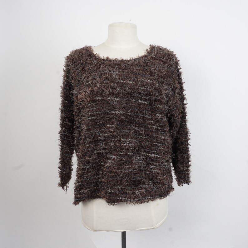 fuzzy brown cropped boxy sweater 90s vintage Karen Kane fluffy textured pullover medium large
