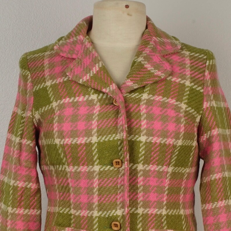 Bobbie Brooks pink and green plaid wool blazer 60s to 70s vintage ladies preppy cropped jacket